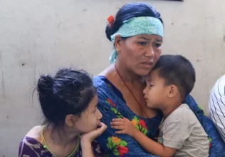 903 Dead and 4,200 Missing in Nepal Floods as International Rescue Efforts Intensify